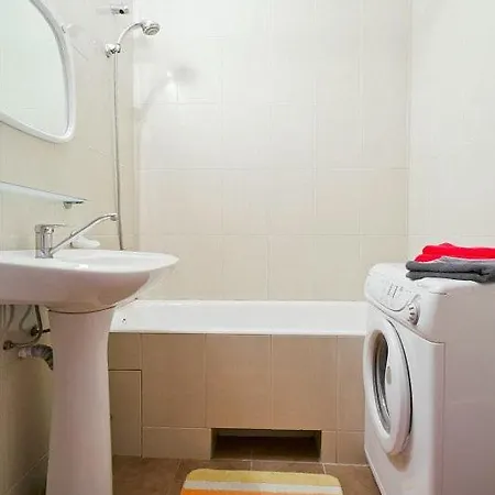 Apartment On Mogilyovskaya 14 *
